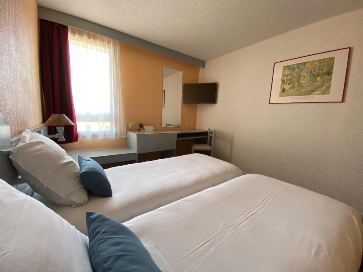 Brit Hotel Essentiel Moulins Avermes Buitenkant foto