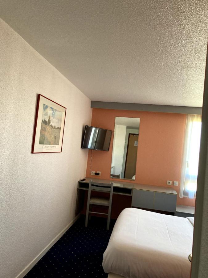 Brit Hotel Essentiel Moulins Avermes Buitenkant foto