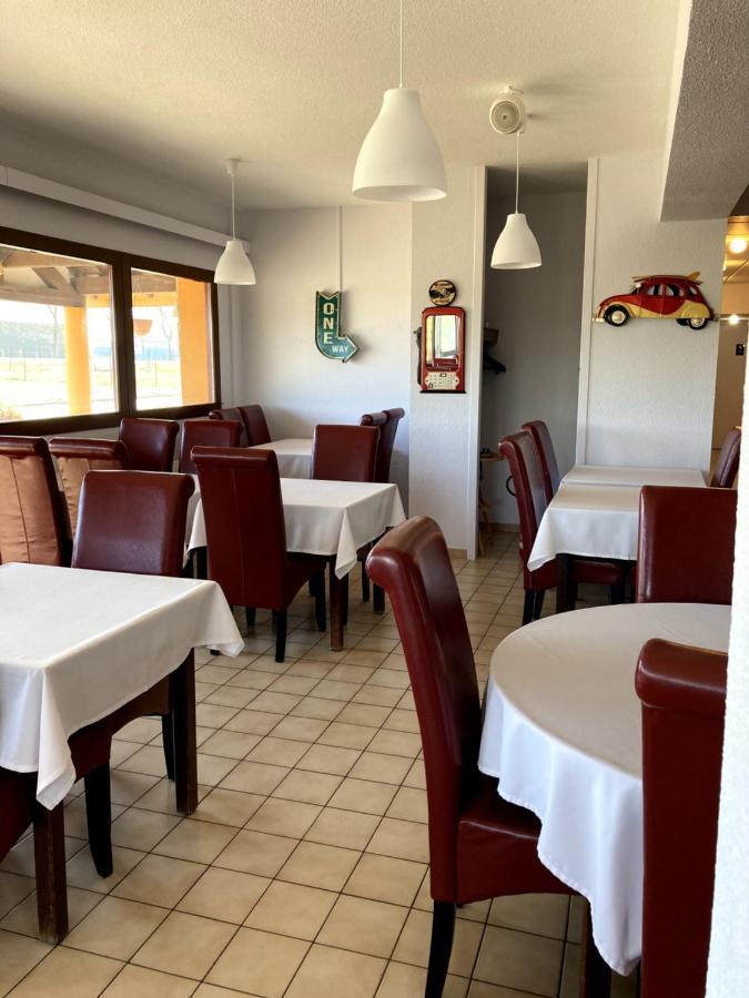 Brit Hotel Essentiel Moulins Avermes Buitenkant foto
