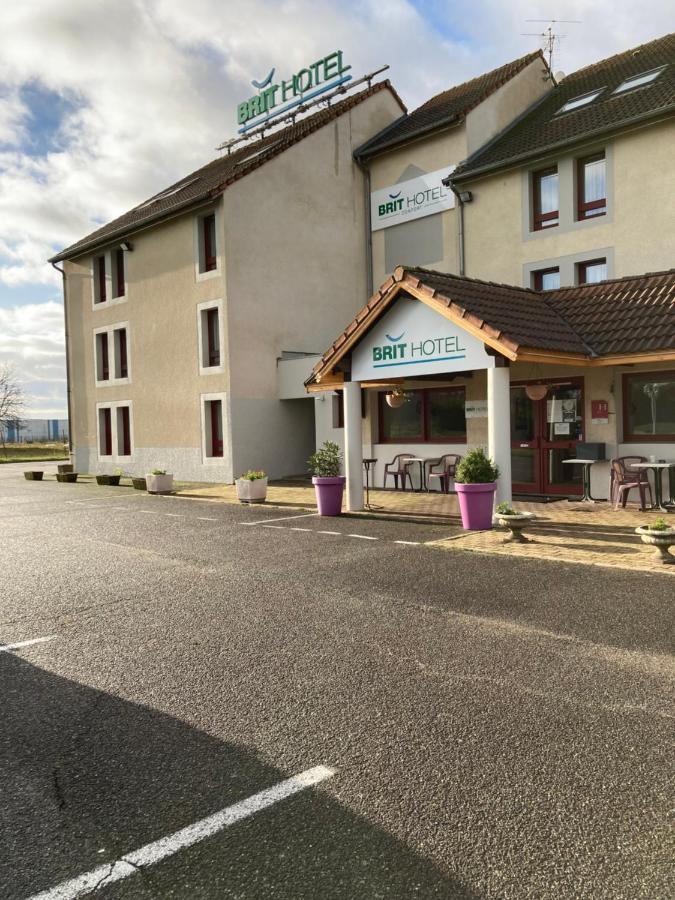 Brit Hotel Essentiel Moulins Avermes Buitenkant foto